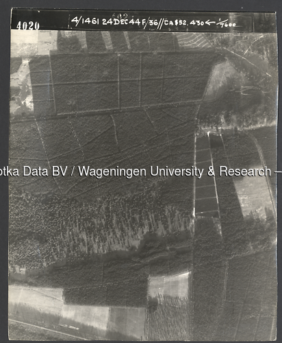 Luchtfoto Ede (1944) uit de collectie Wageningen University WOII