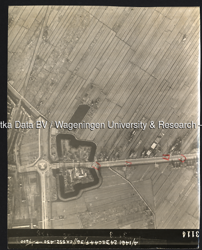 Luchtfoto Utrecht (1944) uit de collectie Wageningen University WOII