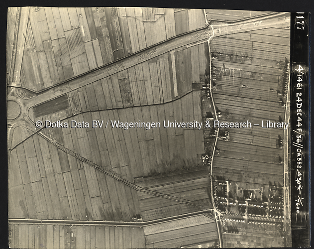 Luchtfoto Gorinchem (1944) uit de collectie Wageningen University WOII