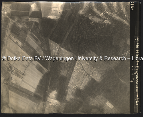 Luchtfoto De Bilt (1944) uit de collectie Wageningen University WOII