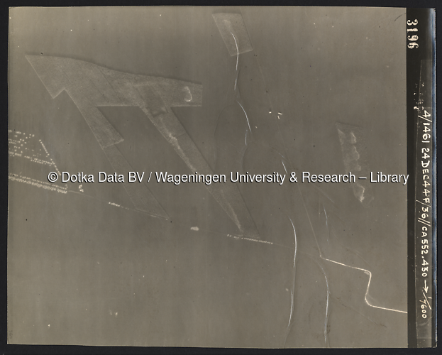 Luchtfoto (1944) uit de collectie Wageningen University WOII