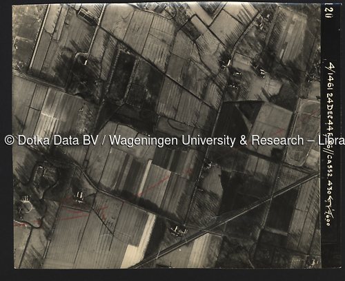 Luchtfoto Zeist (1944) uit de collectie Wageningen University WOII