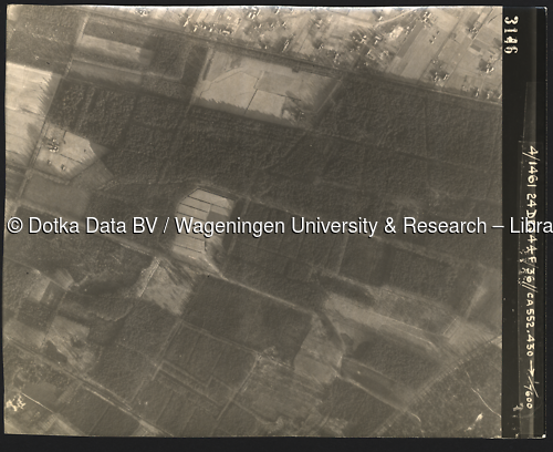 Luchtfoto Soest (1944) uit de collectie Wageningen University WOII