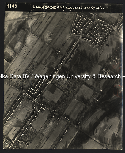 Luchtfoto Bilthoven (1944) uit de collectie Wageningen University WOII