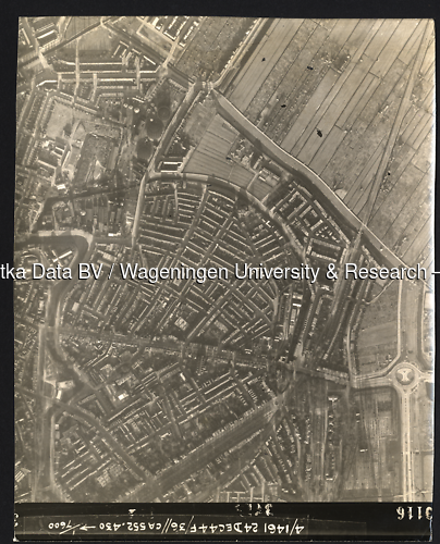 Luchtfoto Utrecht (1944) uit de collectie Wageningen University WOII