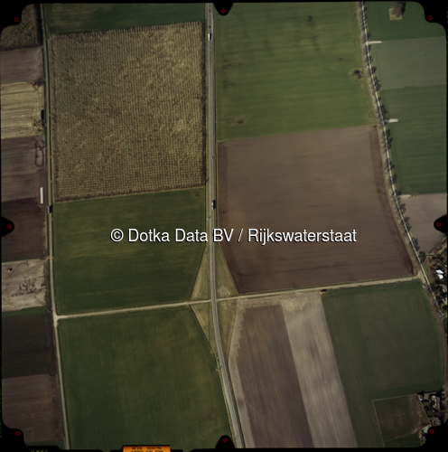 Luchtfoto Borger (2002) uit de collectie Rijkswaterstaat Centrale Informatievoorziening