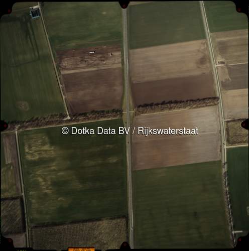 Luchtfoto Borger (2002) uit de collectie Rijkswaterstaat Centrale Informatievoorziening