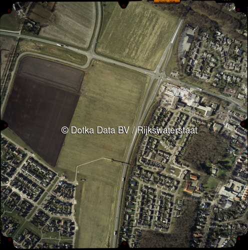 Luchtfoto Borger (2002) uit de collectie Rijkswaterstaat Centrale Informatievoorziening