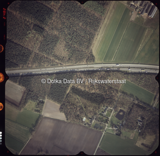 Luchtfoto Schaijk (2002) uit de collectie Rijkswaterstaat Centrale Informatievoorziening