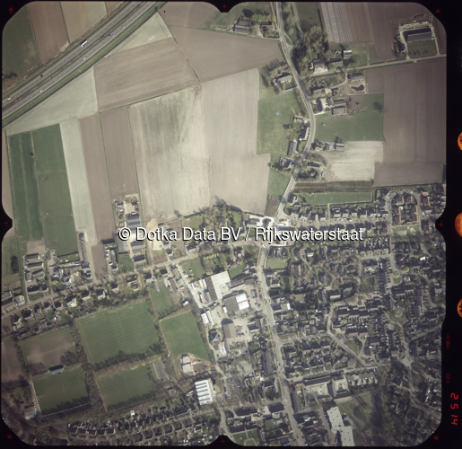 Luchtfoto Schaijk (2002) uit de collectie Rijkswaterstaat Centrale Informatievoorziening