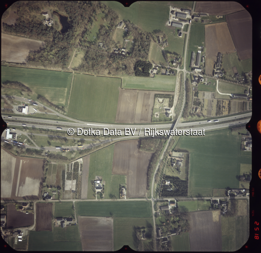 Luchtfoto Schaijk (2002) uit de collectie Rijkswaterstaat Centrale Informatievoorziening