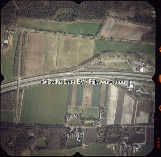 Luchtfoto Schaijk (2002) uit de collectie Rijkswaterstaat Centrale Informatievoorziening