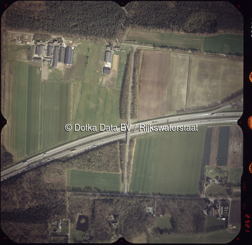 Luchtfoto Schaijk (2002) uit de collectie Rijkswaterstaat Centrale Informatievoorziening