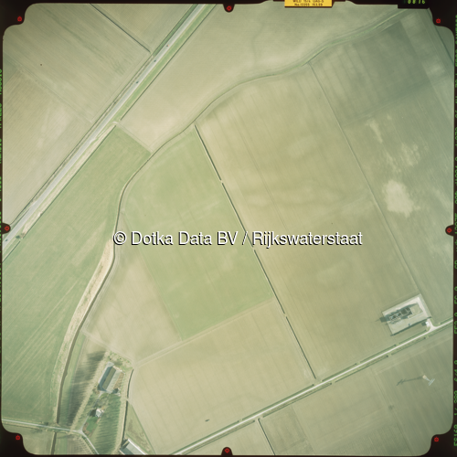 Luchtfoto Vogelwaarde (2003) uit de collectie Rijkswaterstaat Centrale Informatievoorziening