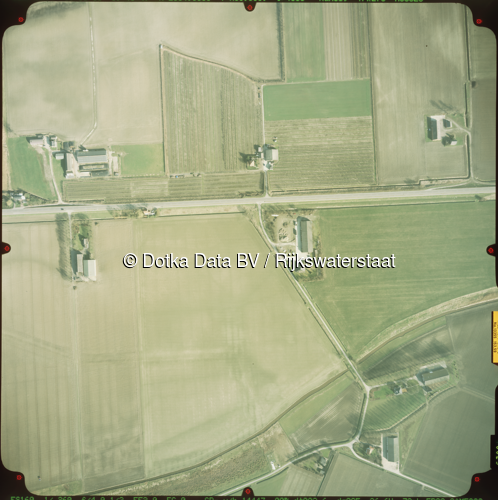 Luchtfoto Vogelwaarde (2003) uit de collectie Rijkswaterstaat Centrale Informatievoorziening