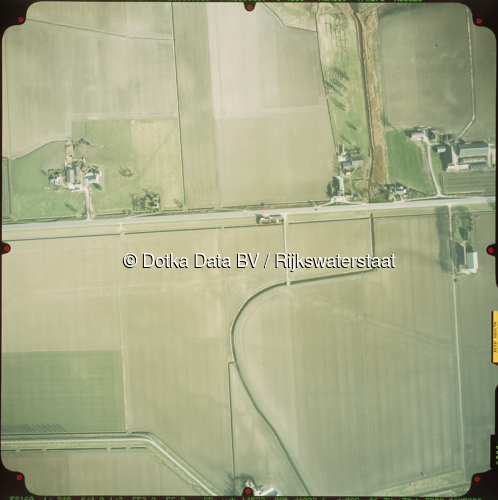 Luchtfoto Vogelwaarde (2003) uit de collectie Rijkswaterstaat Centrale Informatievoorziening