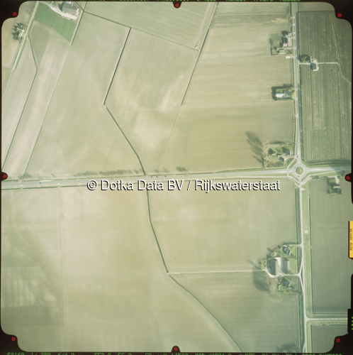 Luchtfoto Vogelwaarde (2003) uit de collectie Rijkswaterstaat Centrale Informatievoorziening