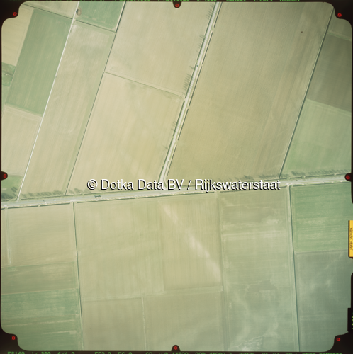 Luchtfoto Vogelwaarde (2003) uit de collectie Rijkswaterstaat Centrale Informatievoorziening