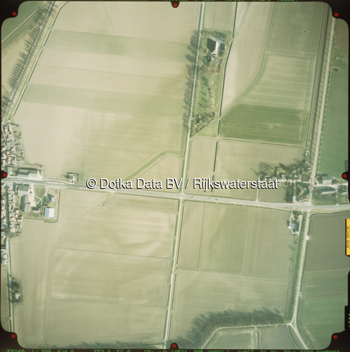 Luchtfoto Zaamslag (2003) uit de collectie Rijkswaterstaat Centrale Informatievoorziening