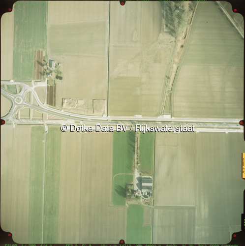 Luchtfoto Zaamslag (2003) uit de collectie Rijkswaterstaat Centrale Informatievoorziening