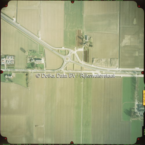Luchtfoto Zaamslag (2003) uit de collectie Rijkswaterstaat Centrale Informatievoorziening