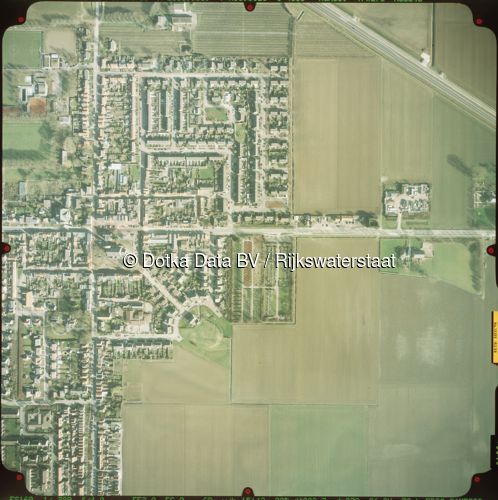 Luchtfoto Zaamslag (2003) uit de collectie Rijkswaterstaat Centrale Informatievoorziening