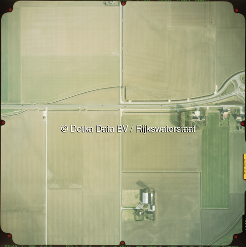 Luchtfoto Zaamslag (2003) uit de collectie Rijkswaterstaat Centrale Informatievoorziening