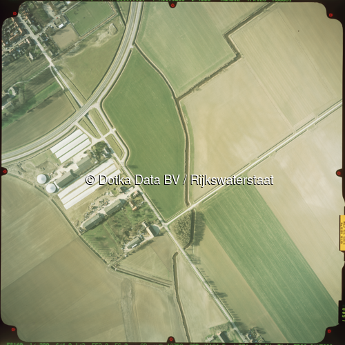 Luchtfoto Zaamslag (2003) uit de collectie Rijkswaterstaat Centrale Informatievoorziening