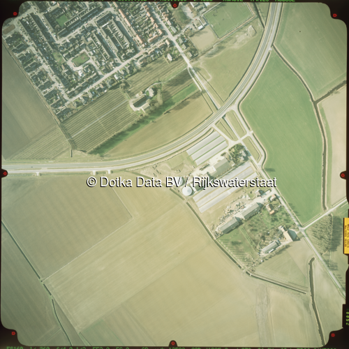 Luchtfoto Zaamslag (2003) uit de collectie Rijkswaterstaat Centrale Informatievoorziening