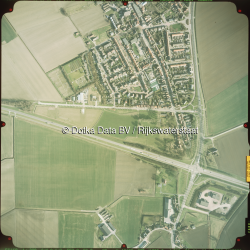 Luchtfoto Hoek (2003) uit de collectie Rijkswaterstaat Centrale Informatievoorziening