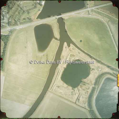 Luchtfoto Philippine (2003) uit de collectie Rijkswaterstaat Centrale Informatievoorziening