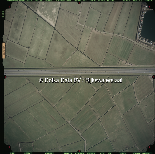 Luchtfoto Putten (2003) uit de collectie Rijkswaterstaat Centrale Informatievoorziening