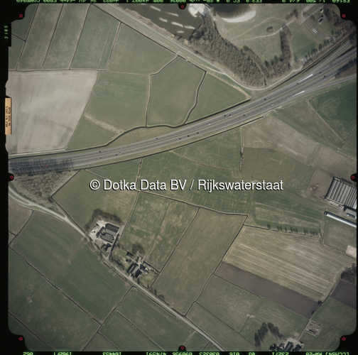 Luchtfoto Putten (2003) uit de collectie Rijkswaterstaat Centrale Informatievoorziening