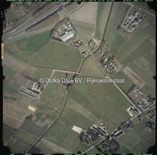 Luchtfoto Putten (2003) uit de collectie Rijkswaterstaat Centrale Informatievoorziening