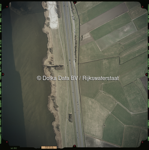 Luchtfoto Ermelo (2003) uit de collectie Rijkswaterstaat Centrale Informatievoorziening