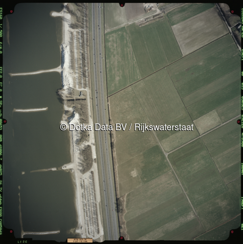 Luchtfoto Ermelo (2003) uit de collectie Rijkswaterstaat Centrale Informatievoorziening