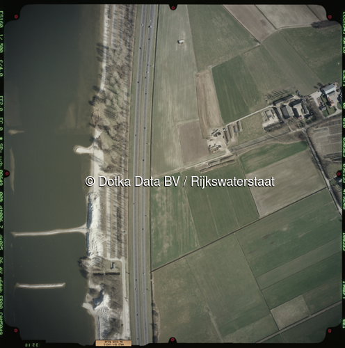 Luchtfoto Ermelo (2003) uit de collectie Rijkswaterstaat Centrale Informatievoorziening