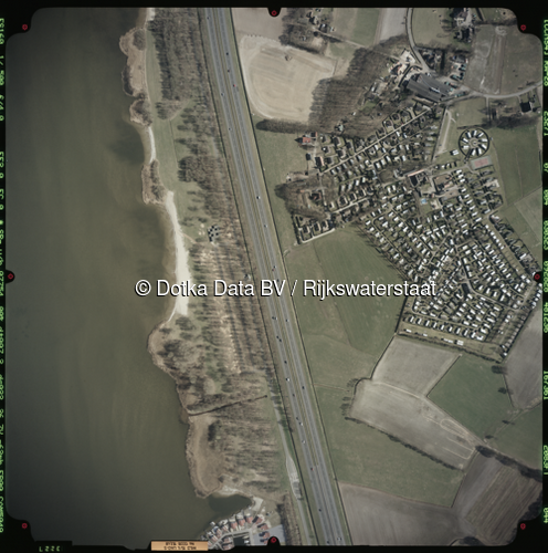 Luchtfoto Ermelo (2003) uit de collectie Rijkswaterstaat Centrale Informatievoorziening