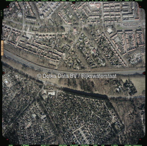 Luchtfoto Harderwijk (2003) uit de collectie Rijkswaterstaat Centrale Informatievoorziening