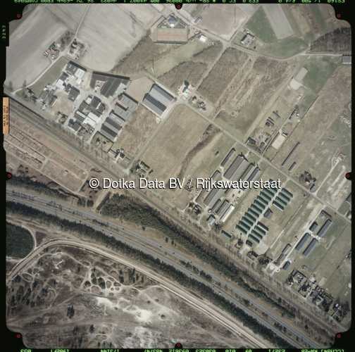 Luchtfoto Hierden (2003) uit de collectie Rijkswaterstaat Centrale Informatievoorziening