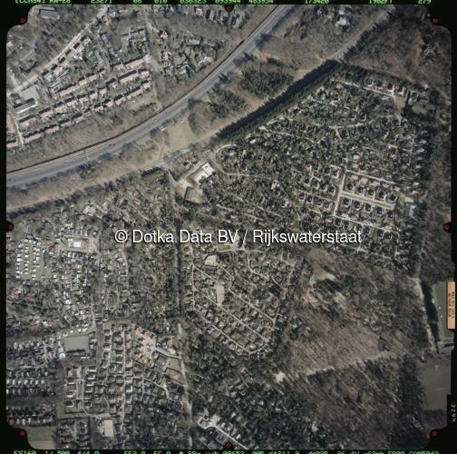 Luchtfoto Harderwijk (2003) uit de collectie Rijkswaterstaat Centrale Informatievoorziening