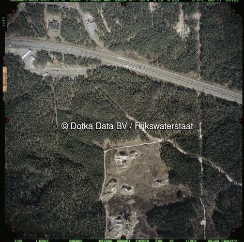 Luchtfoto Nunspeet (2003) uit de collectie Rijkswaterstaat Centrale Informatievoorziening