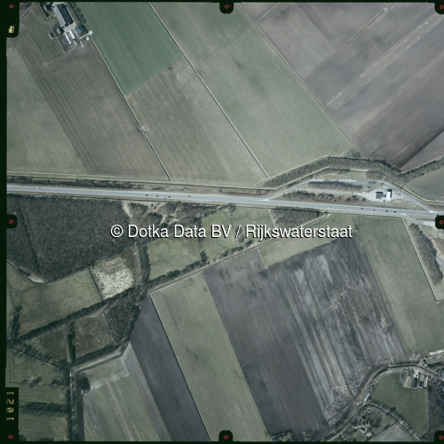 Luchtfoto Eldersloo (2003) uit de collectie Rijkswaterstaat Centrale Informatievoorziening