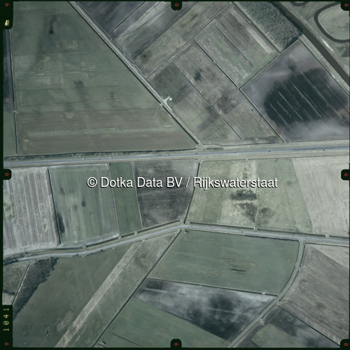 Luchtfoto Gieten (2003) uit de collectie Rijkswaterstaat Centrale Informatievoorziening