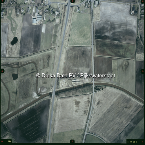 Luchtfoto Gieterveen (2003) uit de collectie Rijkswaterstaat Centrale Informatievoorziening