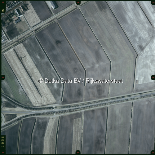 Luchtfoto Wildervank (2003) uit de collectie Rijkswaterstaat Centrale Informatievoorziening