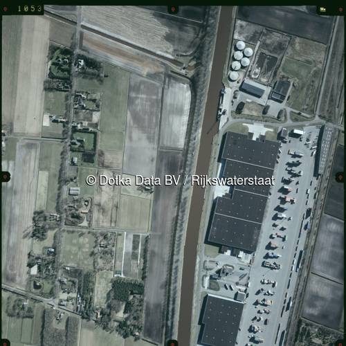 Luchtfoto Veendam (2003) uit de collectie Rijkswaterstaat Centrale Informatievoorziening