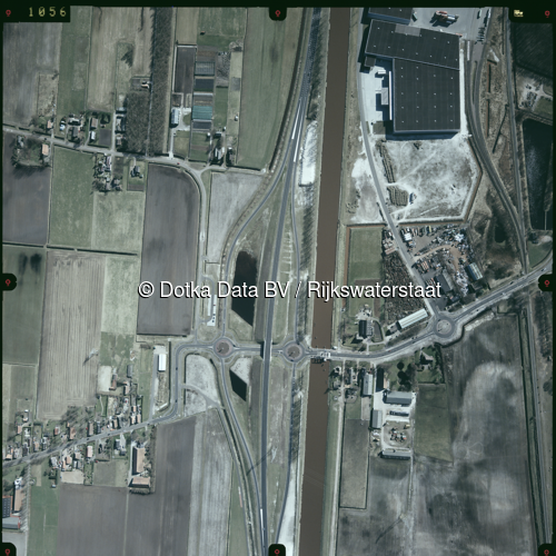 Luchtfoto Meeden (2003) uit de collectie Rijkswaterstaat Centrale Informatievoorziening