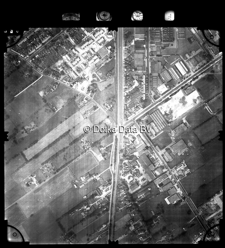 Luchtfoto Veenendaal (1981) uit de collectie Stichting Bodemsanering NS (SBNS)