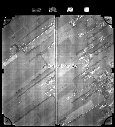 Luchtfoto Rhenen (1981) uit de collectie Stichting Bodemsanering NS (SBNS)